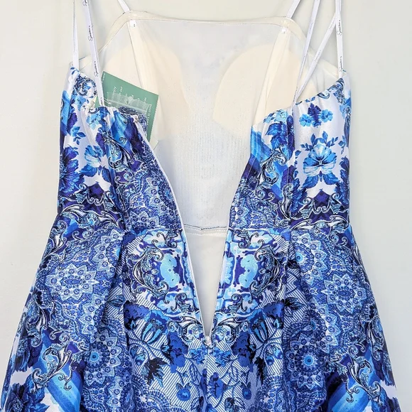 Speechless NWT White, Blue Porcelain Chinoiserie Floral Dress sz 7 Graduation - Picture 6 of 8